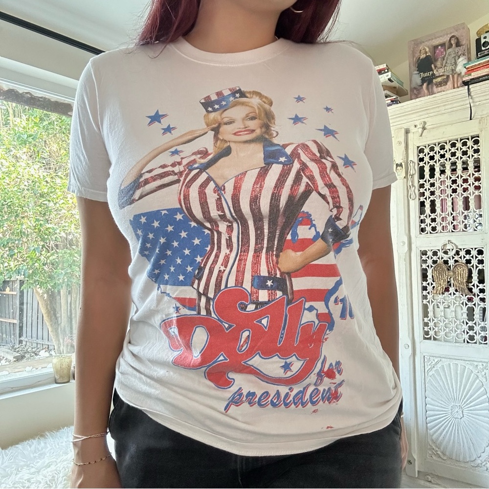 dolly for president ‘16 graphic tee